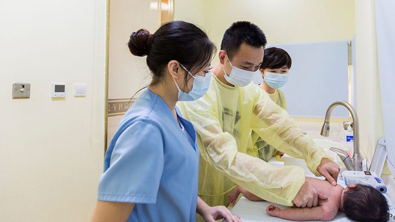 婴儿沐浴露与洗发水二合一，安全与便捷的权衡之道**